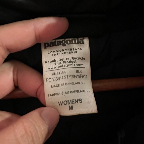 Patagonia Women’s Down Puffer Vest Jacket Black Diagonal Full Zip Size Medium - Picture 5 of 11